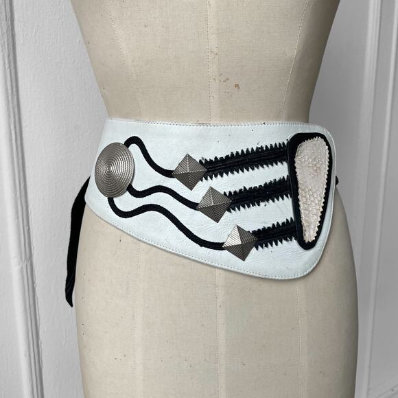 80s Wide Leather Maximalist Tie-Around Belt Boho Patchwork Studded New Wave - Picture 1 of 4